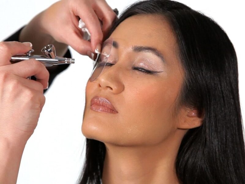 Air Brush Makeup Services By Expert and Professional Makeup Artist at Sonal Grooming Leading Makeup Service Providers