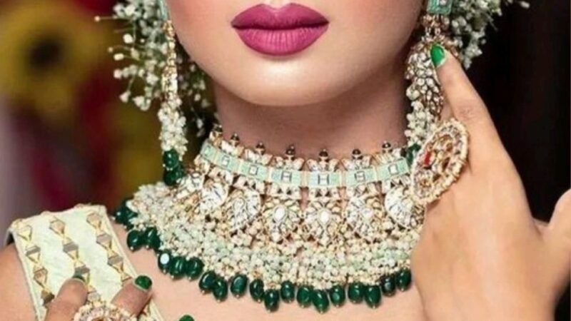 Why Sonal Grooming is the Best Choice for Bridal Makeup Makeovers and Services in Pune